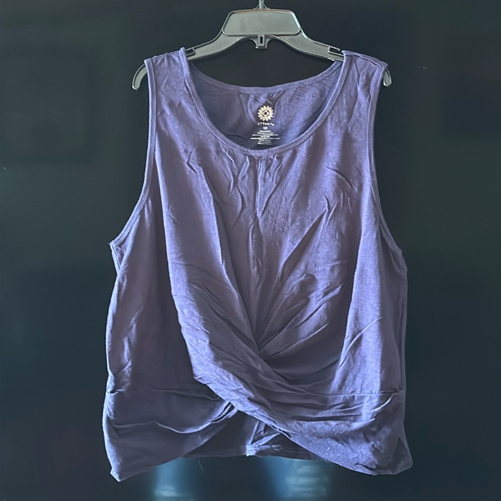 Brisas 1X twist front navy tank